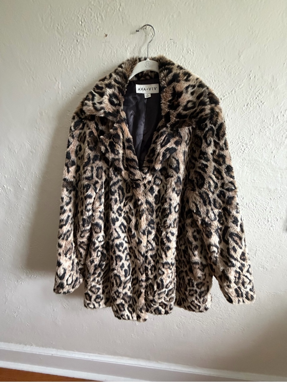 Ava & Viv Leopard-Pattern Teddy Coat in Beige and Black